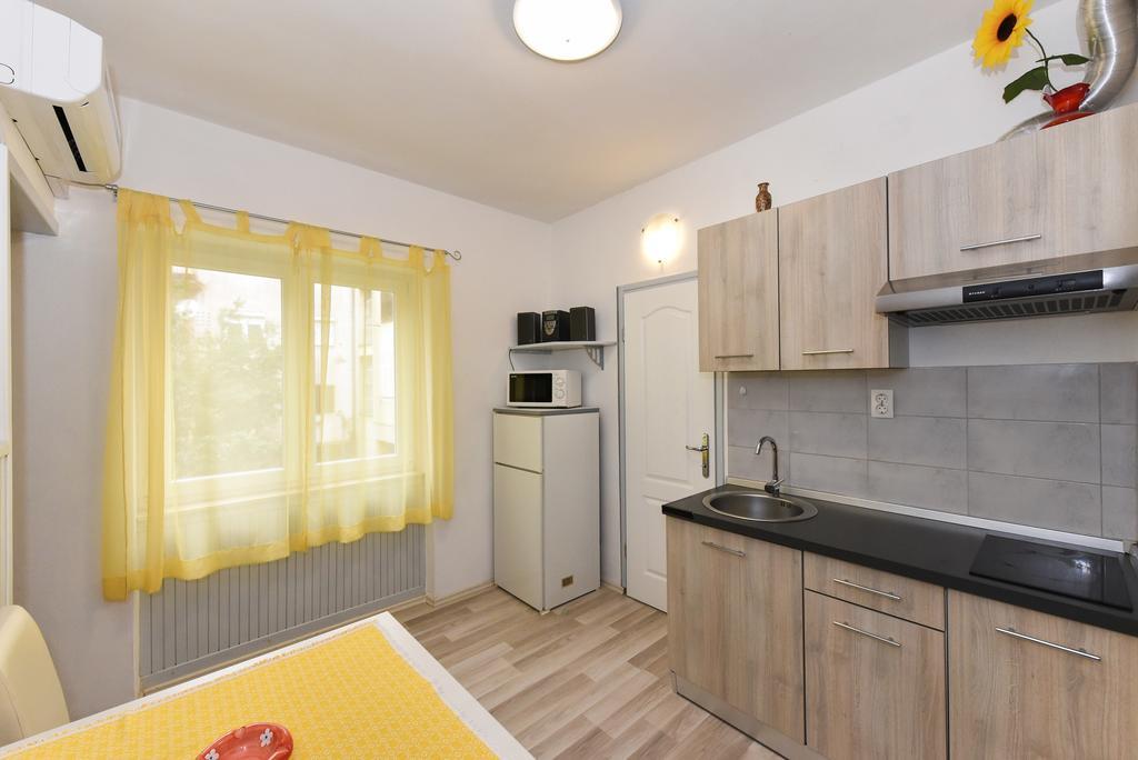 Apartments Dado ザダル エクステリア 写真