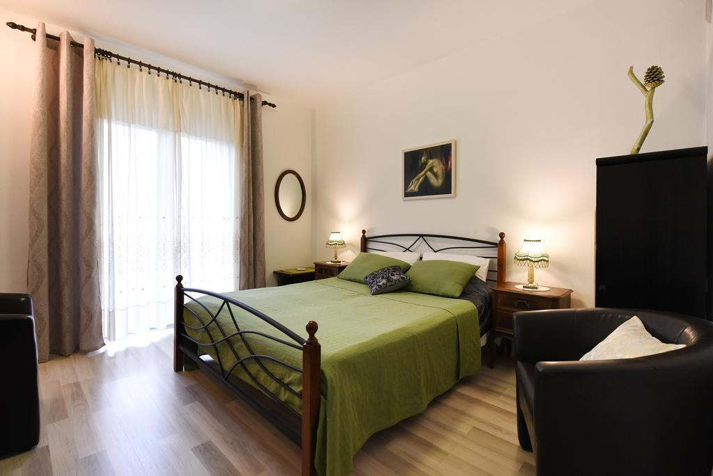 Apartments Dado ザダル エクステリア 写真